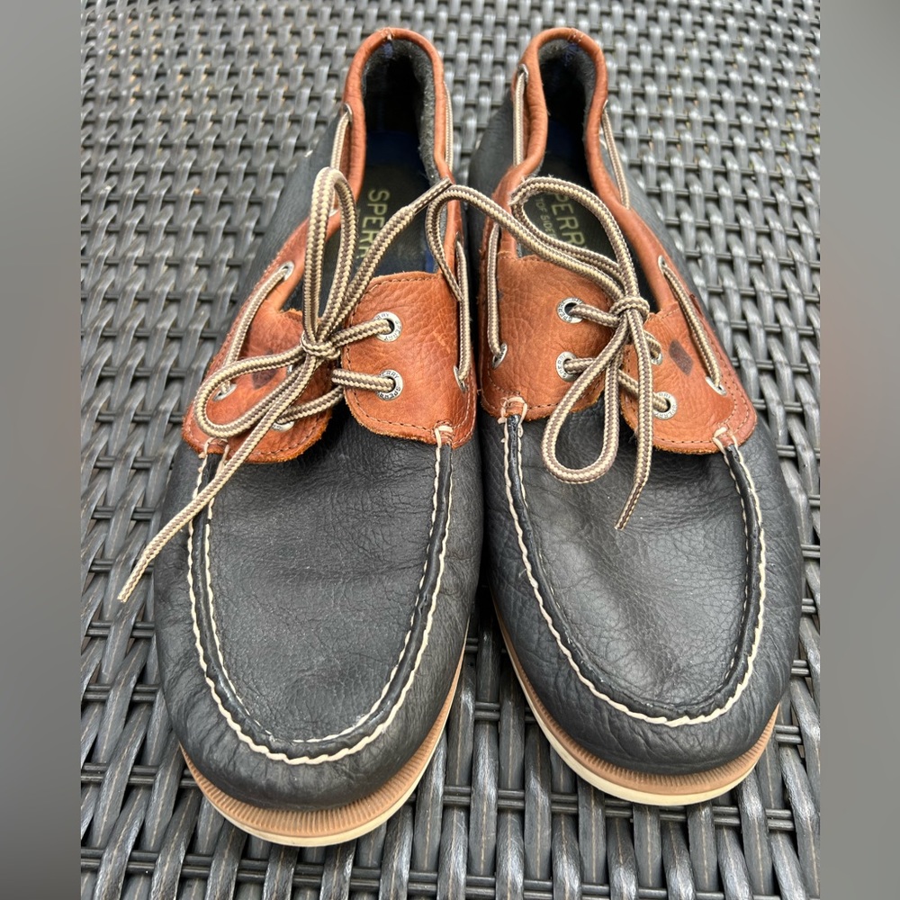 Men’s Leather Sperry Top Sider boat shoes GUC size 13 brown and navy blue